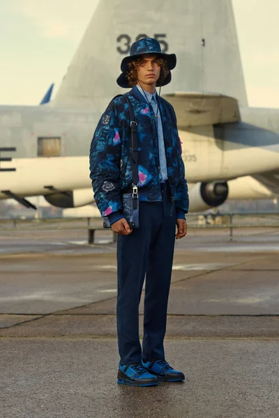 Look 1